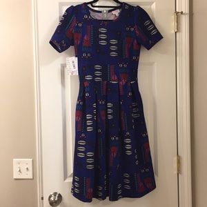 Small Amelia Lularoe dress